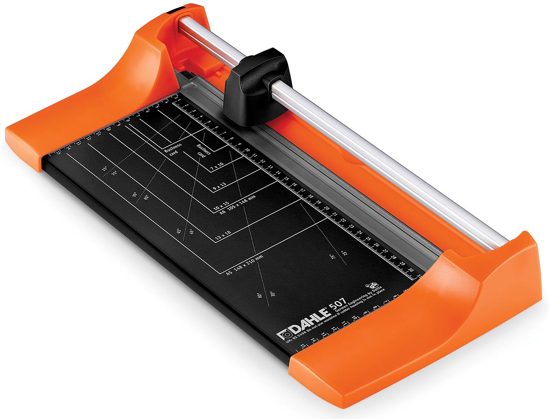 Dahle rolsnijmachine 507 voor ft A4, capaciteit 8 vel, oranje