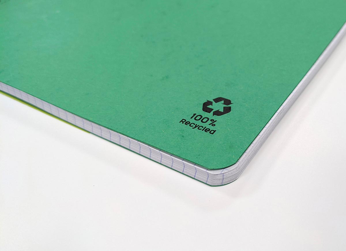 Clairefontaine FOREVER spiraalschrift, gerecycleerd, A4, 90g, 120 bladzijden, geruit 5 mm, groen afbeelding